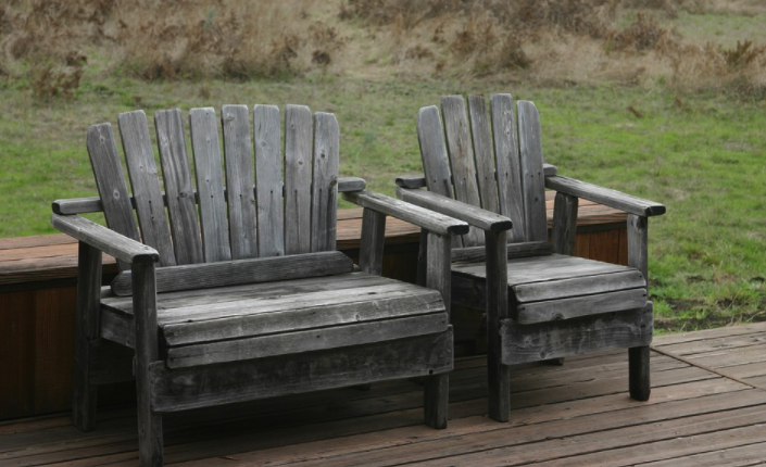 Easy Steps to Build a Comfy Pallet Patio
